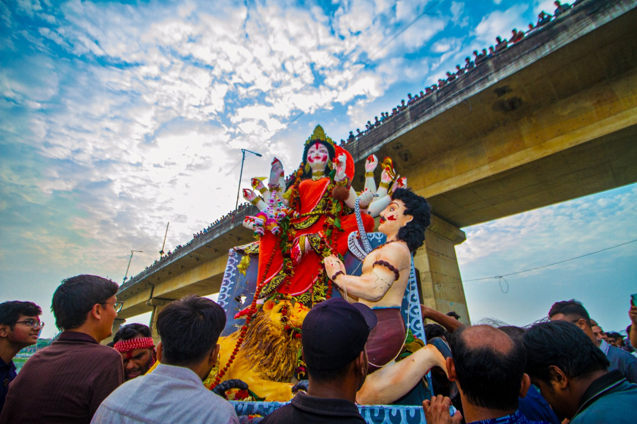 বিসর্জনের মধ্য দিয়ে শেষ হলো শারদীয় দুর্গোৎসব