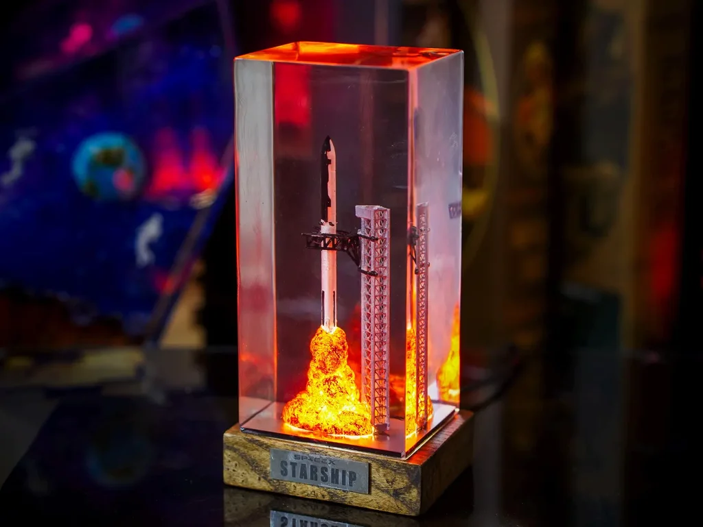 lamp-rocketship.webp