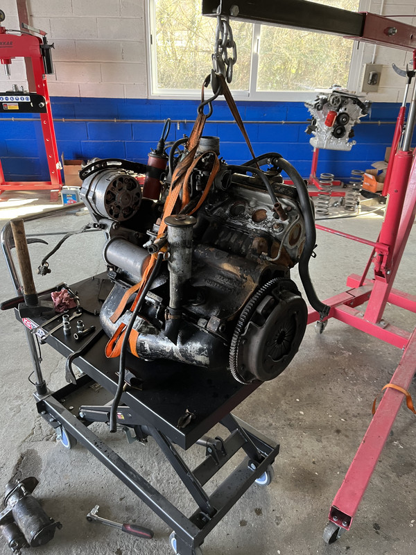 84BD8D99-6BAA-4DE6-A65B-5AF4178504F9