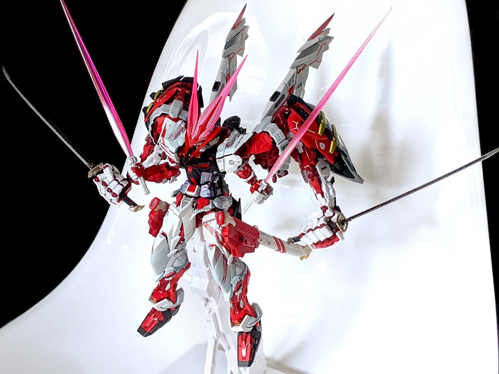 https://i.postimg.cc/zBNDV6Cw/Metal-Build-Red-Ddraig-01.jpg