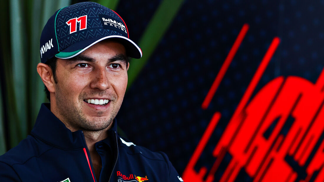 Sergio-Perez-Red-Bull-Formel-1-GP-Mexiko-4-November-2021-169Gallery-9b810351-1847273