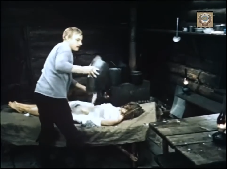 ТАЁЖНАЯ ПОВЕСТЬ (1979).mp4_snapshot_00.57.342