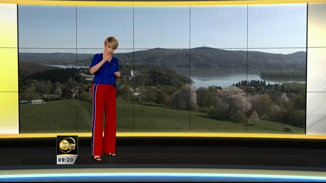 V0323_20180502_183551.mp4_snapshot_01.56_[2018.05.02_20.36.47]