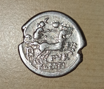 Denario gens Furia. PVR. Luna en biga a derecha con "murex" encima. Roma. Captura-de-pantalla-2022-01-18-160707