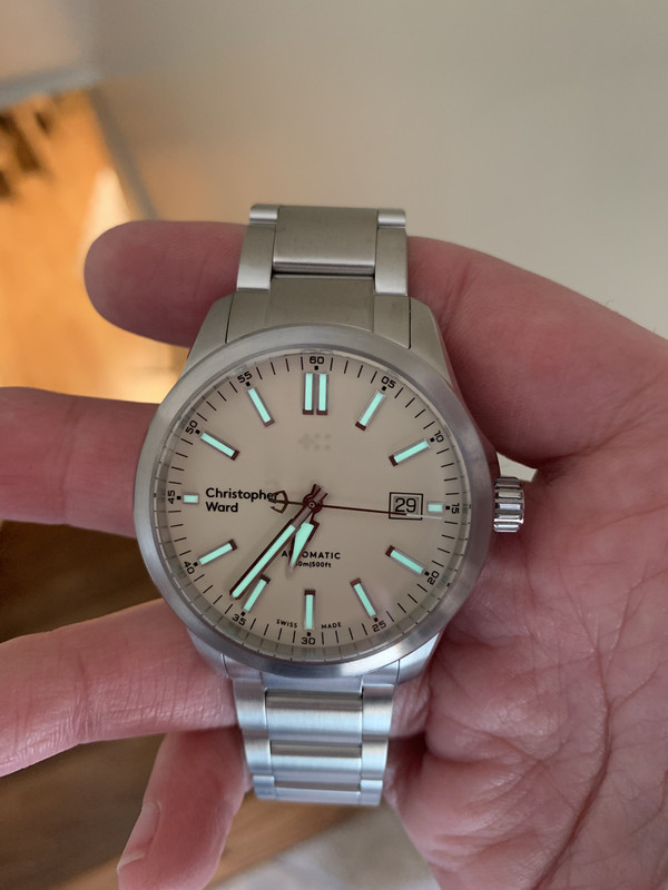 E908681B-87B7-4FA5-8023-27FD7884A7A2