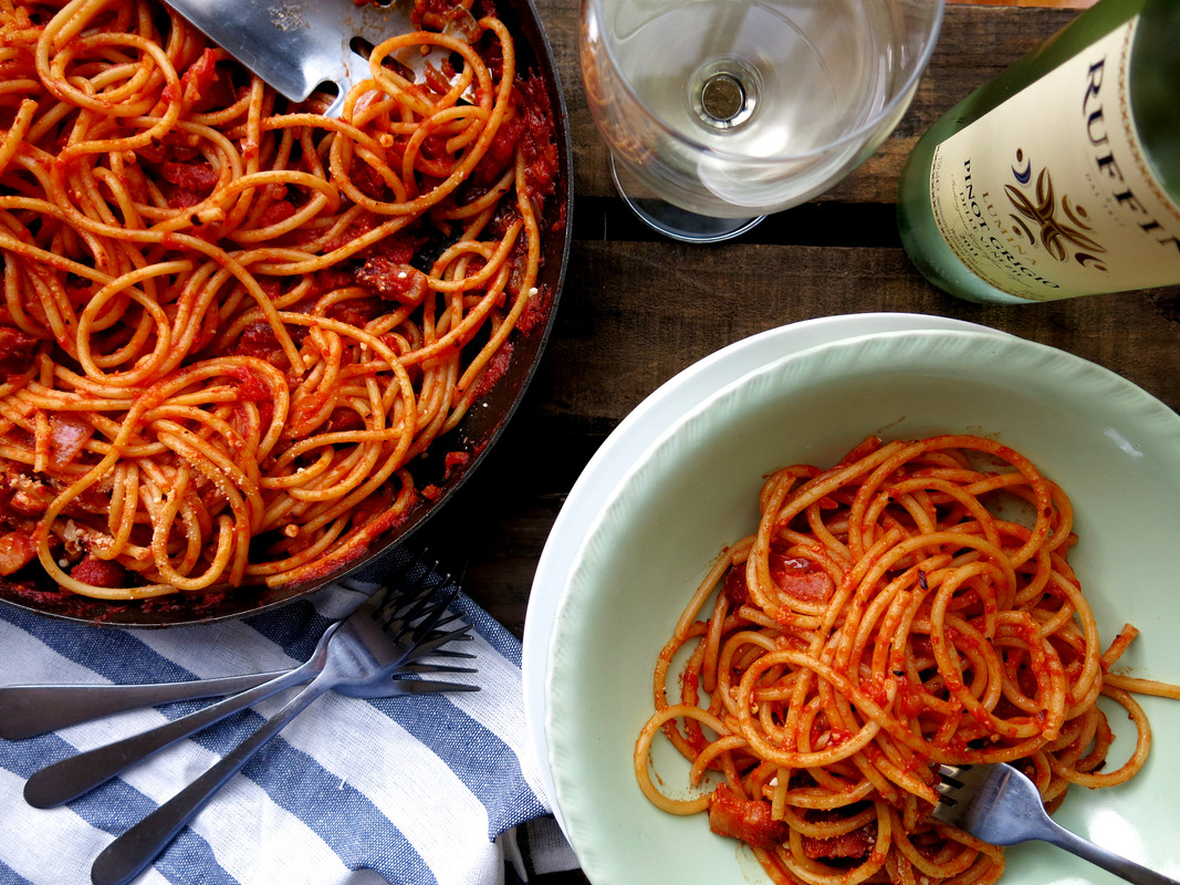 սպագետտի հորթի մսի սոուսով