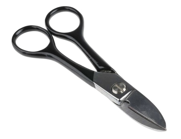 William_Whiteley_&_Sons_127_mm_Electricians_Scissors.jpg