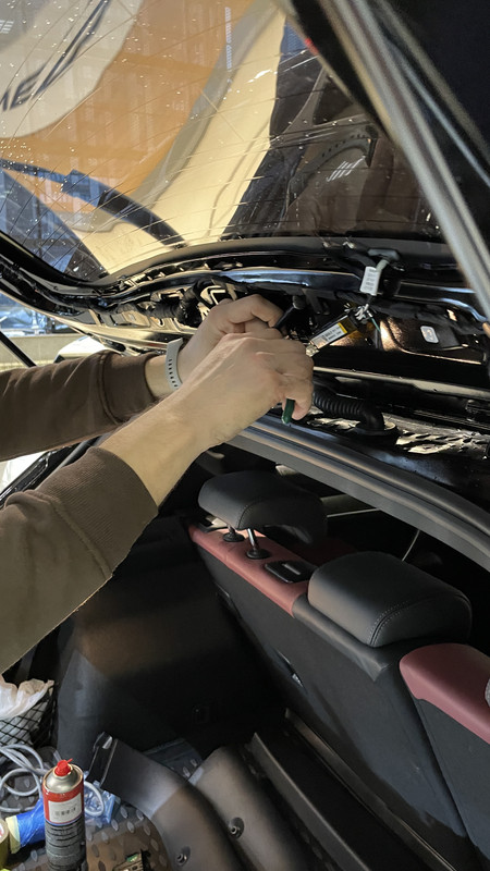 D67CB901-E24A-4D3B-8F4F-6689F3919F2E