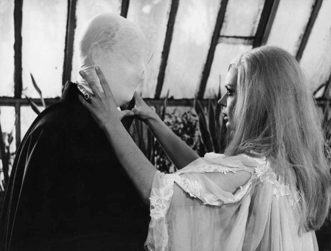 barbara_steele_a23