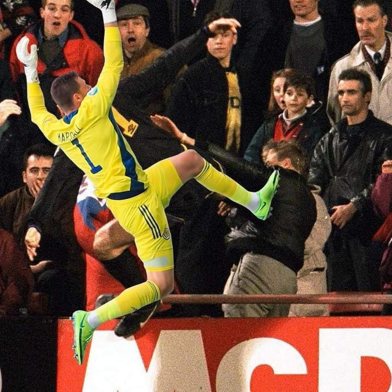 ABD38F24-2D18-4747-AE38-1DFCCD8336B8