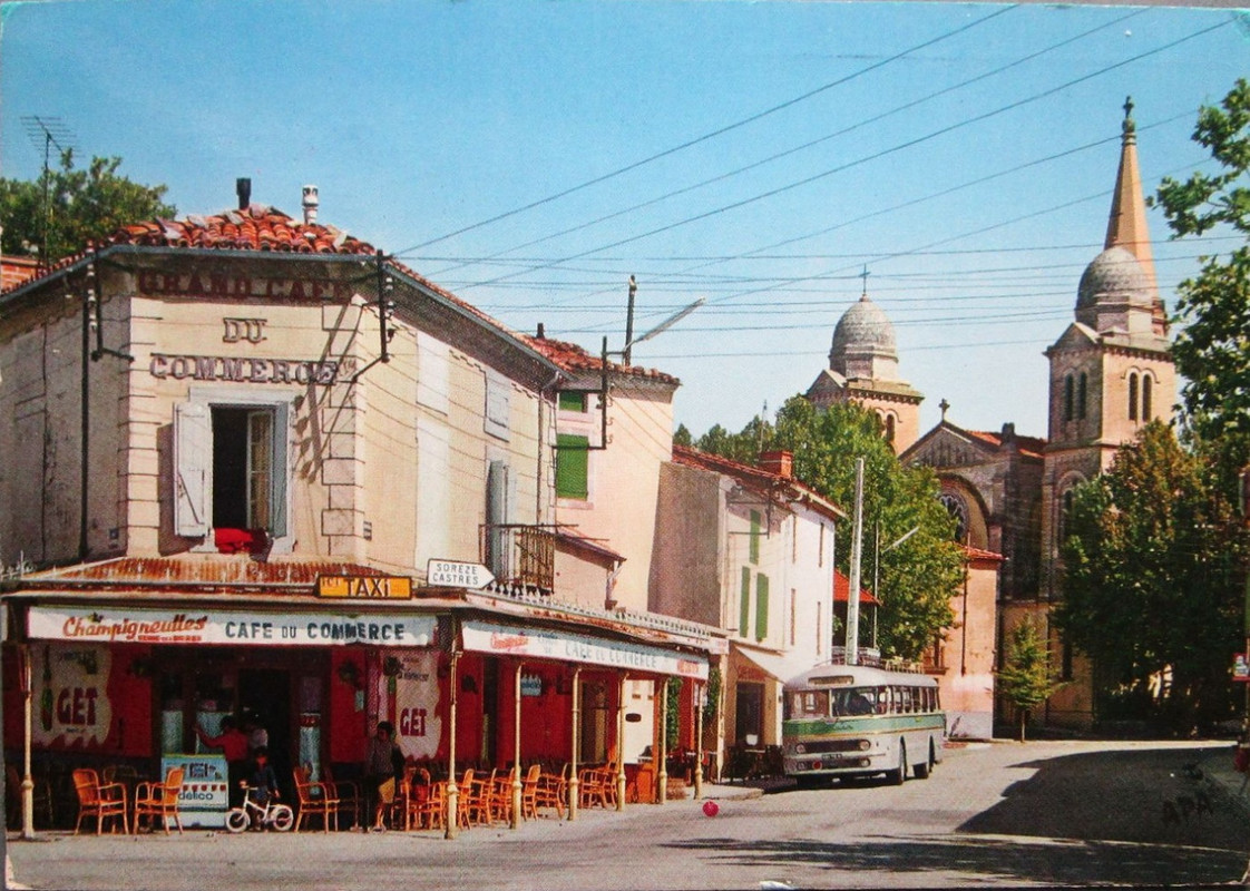 Rond  point de l' église