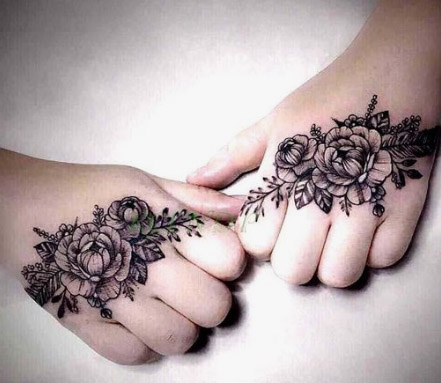 Black-and-white-flower-tattoo 512235 (20)