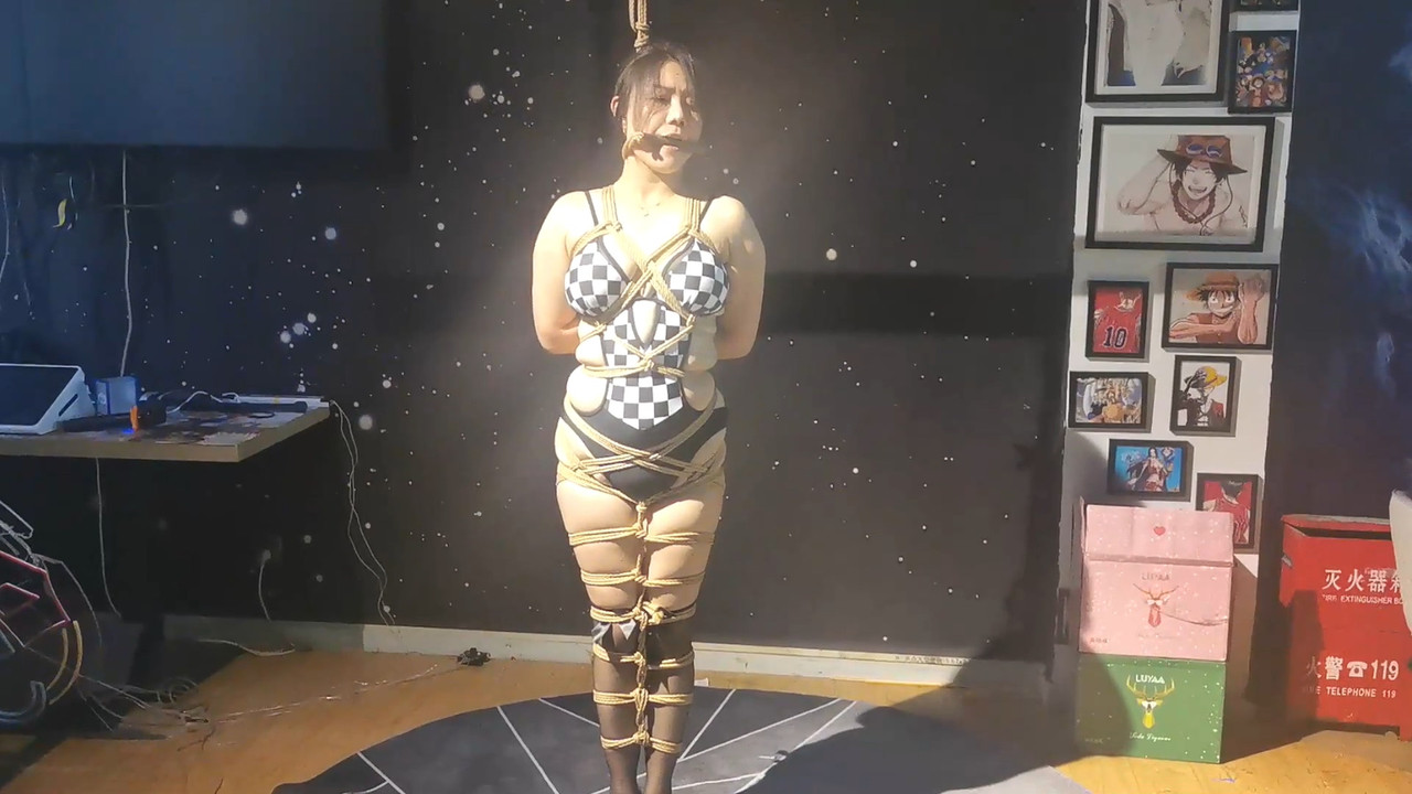 纵横原创 然姐绳幻想上.mp4_20240429_095640.880