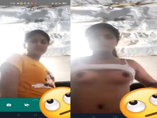 GF posting boobs on WhatsApp Bengali sex chat