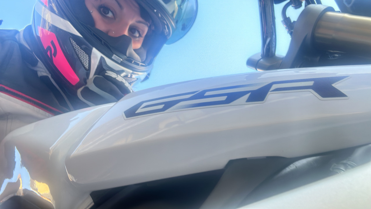 9BF487E5-C012-4A09-8968-0061F6E410F8