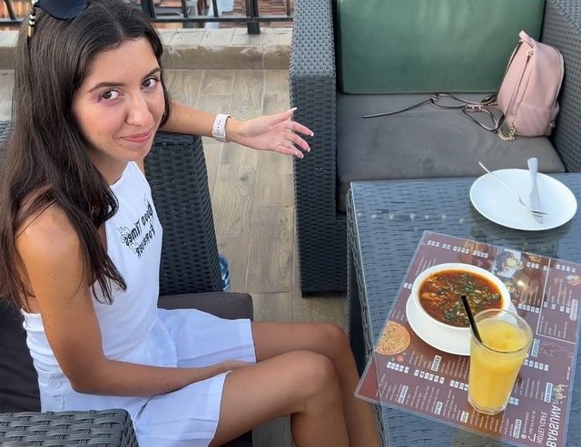 Pickup In Caffe And Fucked In My Home 1