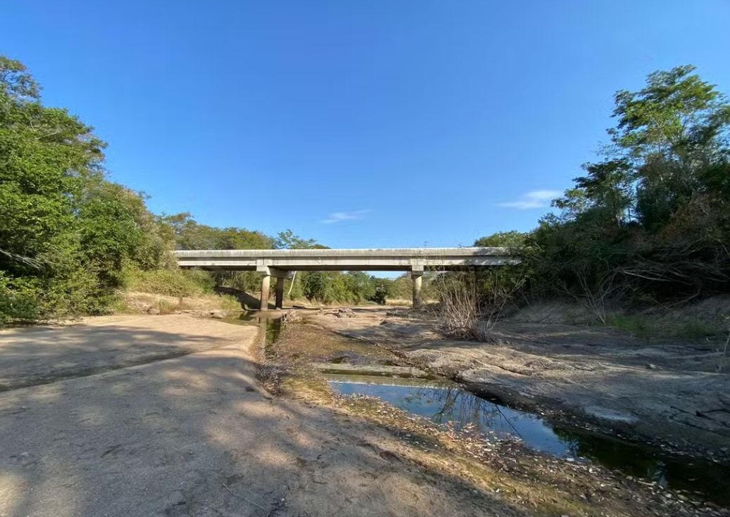 Rio Perdido seco, em Caracol (MS). — Foto: Thalyta Andrade/TV Morena