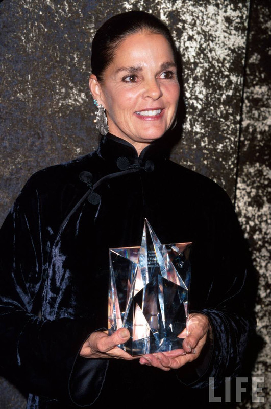 Ali_MacGraw_38