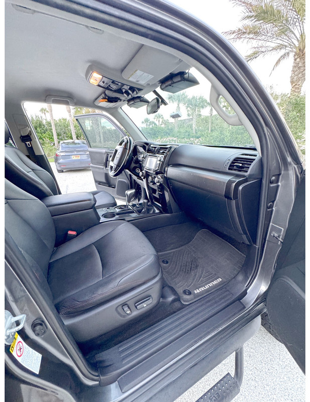 Vehicle thumbnail 10