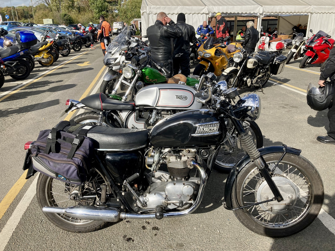 58AA8A48-8FFF-44D7-86EC-6924DC71EBF5