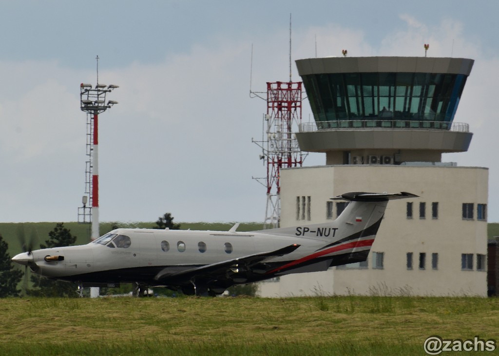 Aeroportul Suceava (Stefan Cel Mare) - Iunie 2021 DSC-1257