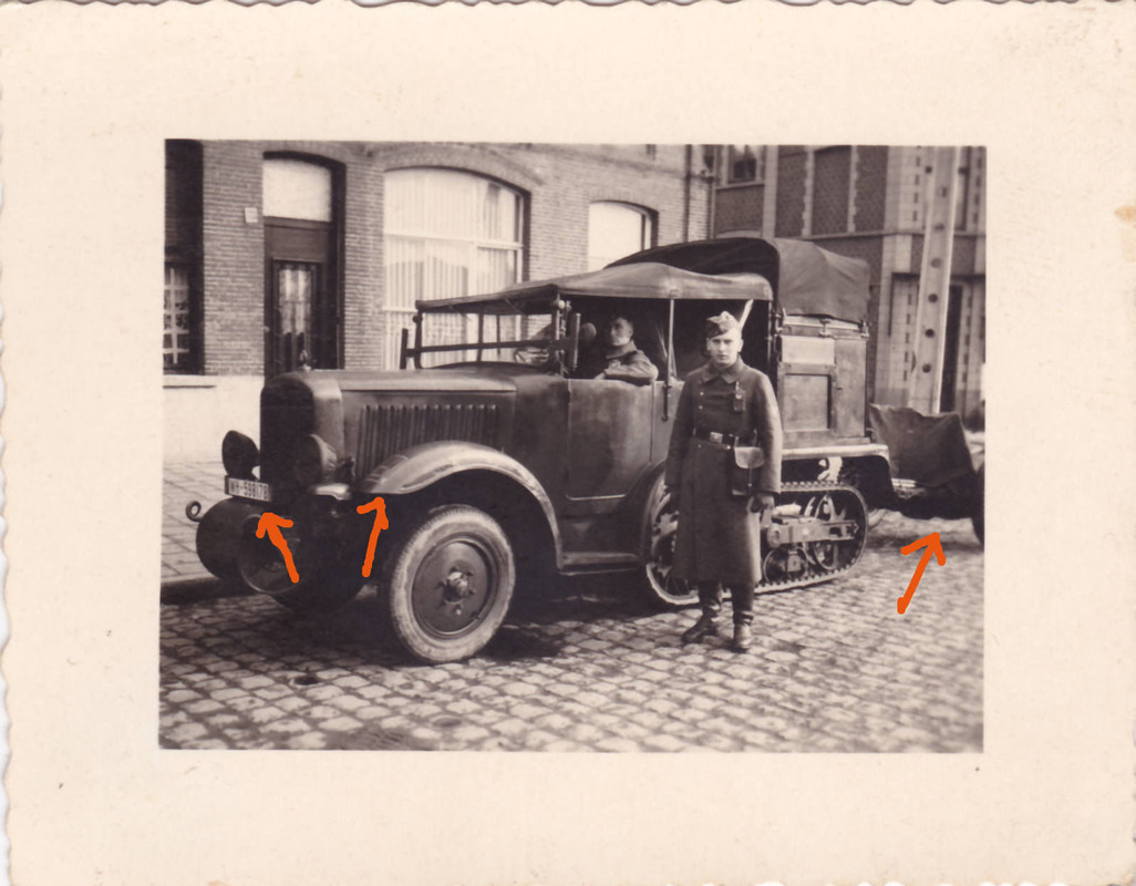 BEUTE Halbkette franz UNIC P 107 Panzerjäger mit