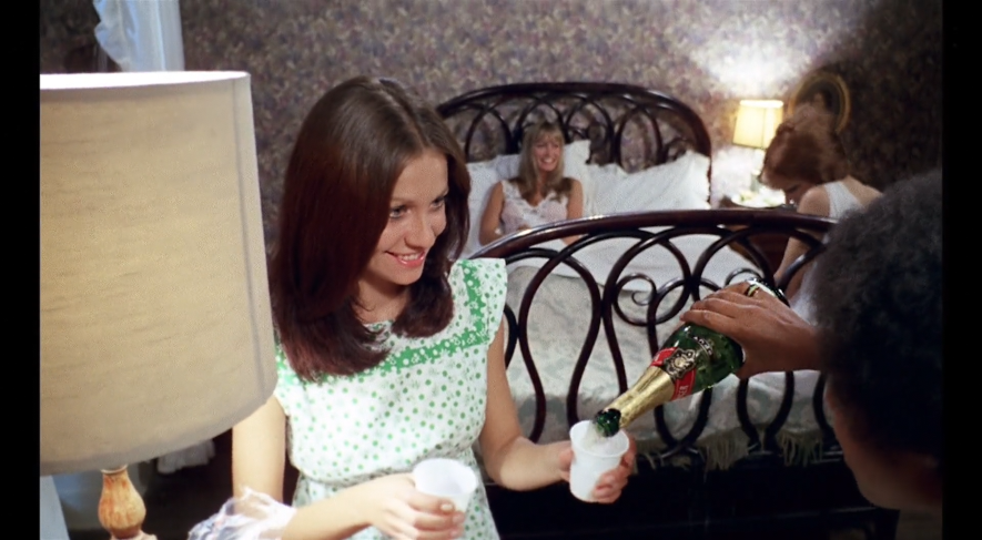 I Corpi Presentano Tracce Di Violenza Carnale (1973) BRRip.Dual.SE.mkv_snapshot_00.59.35.099