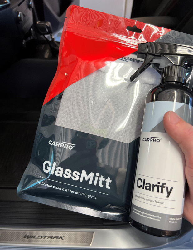 CarPro Clarify 1 Liter  Streak Free Glass Cleaner