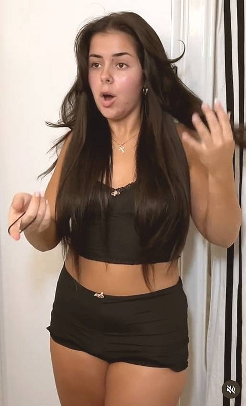 Sarah_Farrugia04
