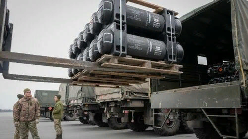 Zero Hedge: Rusija grasina atakuoti NATO ginklų siuntas į Ukrainą