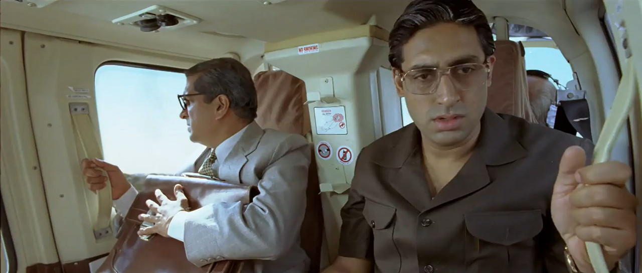 Guru 2007 WebRip [Tamil] 480p, 720p ESub Screenshot