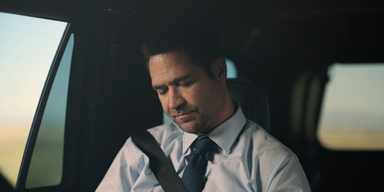 The Lincoln Lawyer (2024) Season 3 [Hindi + English] WebRip 480p, 720p ESub - Complete Screenshot