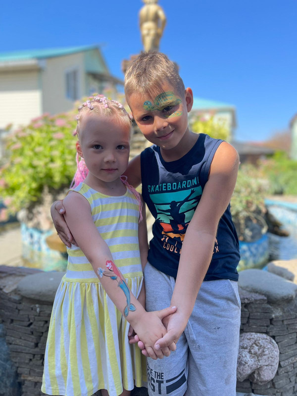 FC8FDD81-D2BD-4523-97C0-889C43CEA3D8