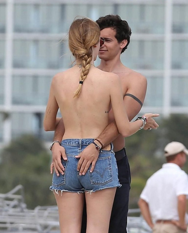 Chiara-Ferragni-Nude-Nip-Slip-Sexy-Collection-The-Fappening-Blog-com-8-768x954