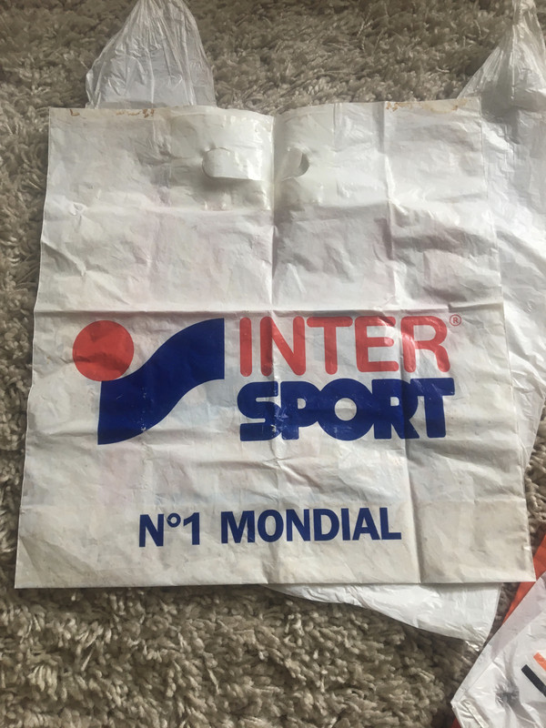 331B358D-800D-494E-B08D-4674B9EF13B1