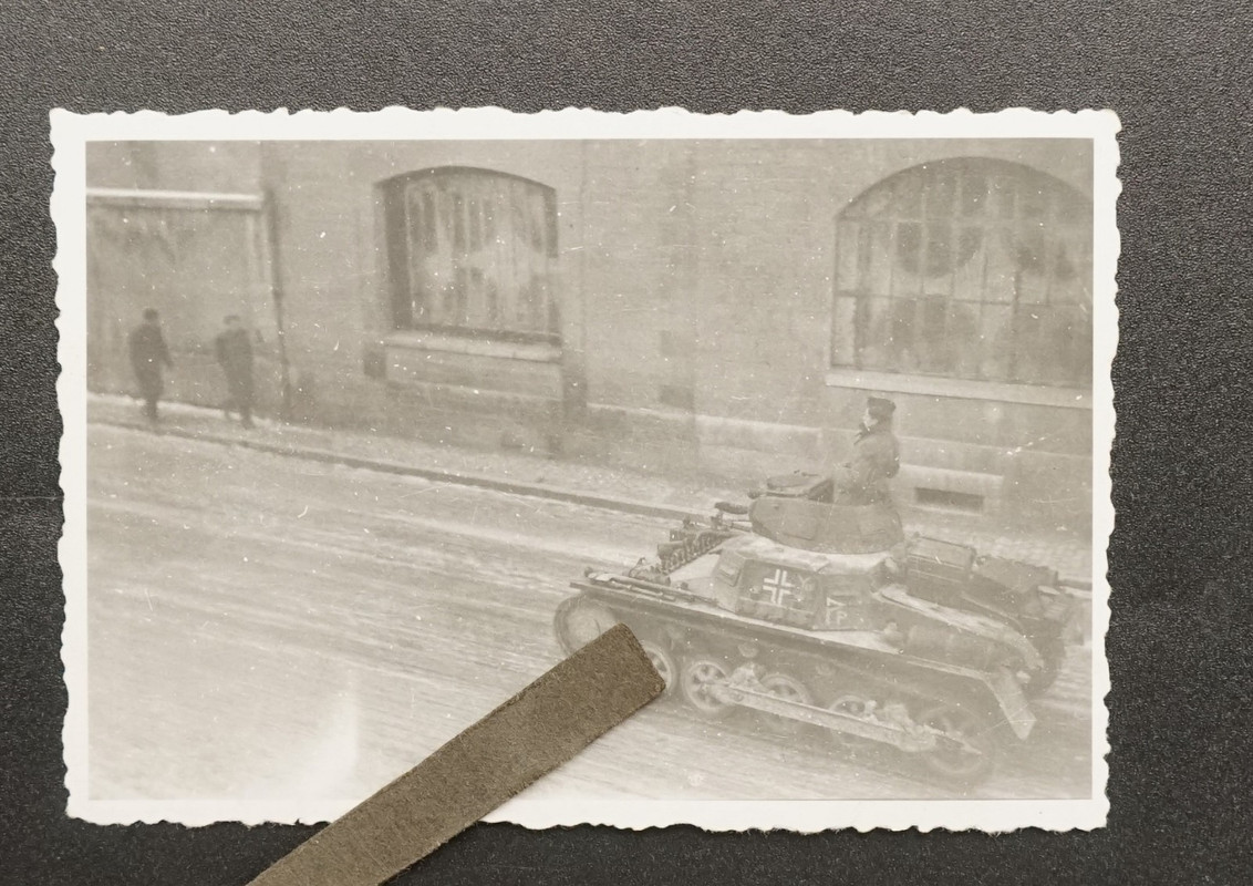 Foto Wk2 Vormarsch Panzer 1 Kennung Turm Kettenfahrzeug Vormarsch Geschütz Bild