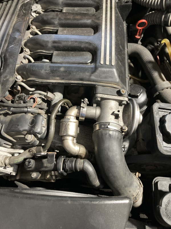 56A8DD8C-742C-441D-8FCD-135ACBA1279E