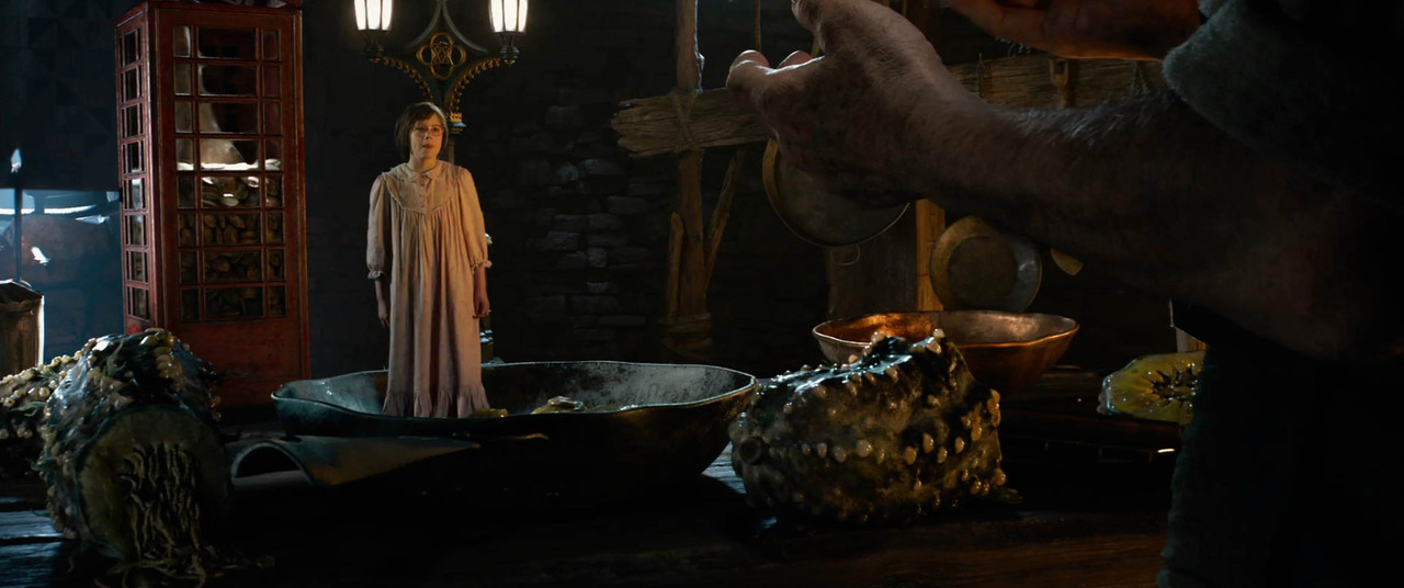 The BFG 2016 BluRay [Hindi + Tamil + Telugu + English] 480p, 720p, 1080p ESub Screenshot