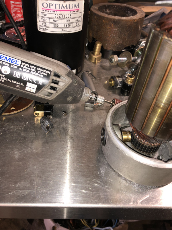 EDE56E72-881E-4C96-9C44-31E58B4733F0