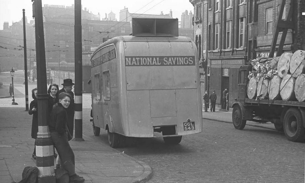 Fordson 7V Mobile cinema p2