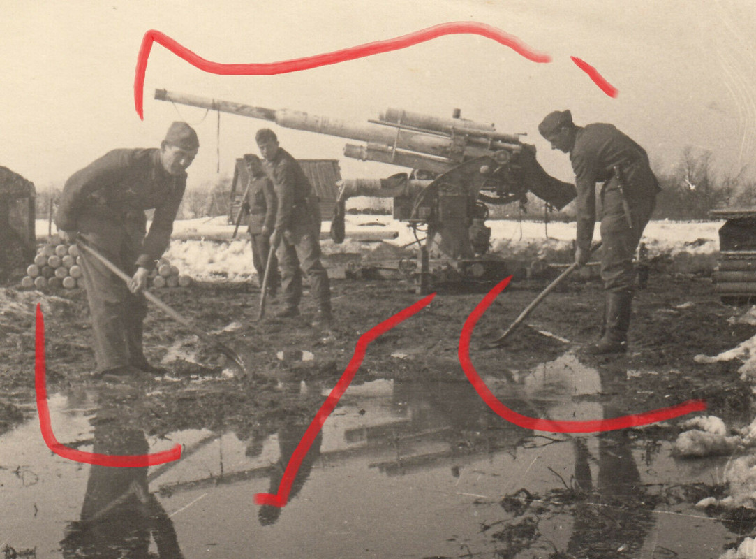 Foto Soldat Wintertarn Spähtrupp Schneetarn Rußland 8,8cm Flak Artillerie