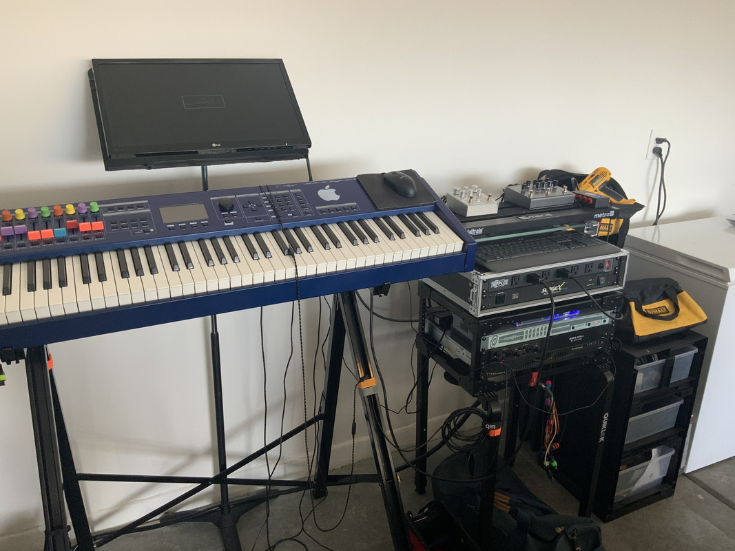 83217312-0FCA-4543-86EB-51F947CE2EDA