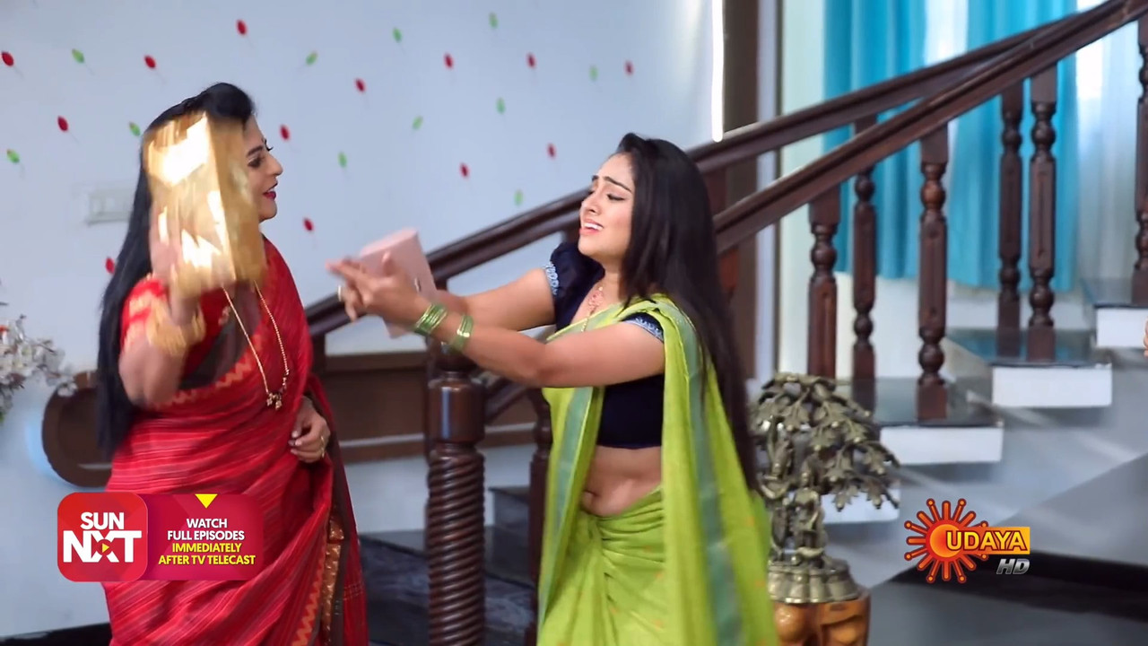 Dhanya Deepika Sevanti Hot Navel.mp4_snapshot_00.23.331