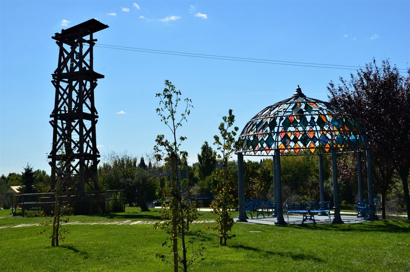 PARQUE EUROPA-2010/2015/2021-MADRID - Paseando por España-1991/2017 (92)