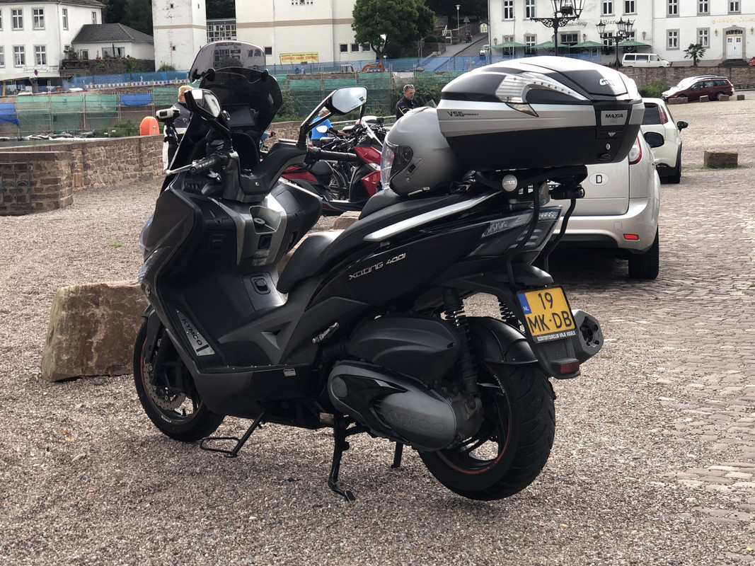 2F6037F3-BD4E-491E-B14C-B01336ACC58C