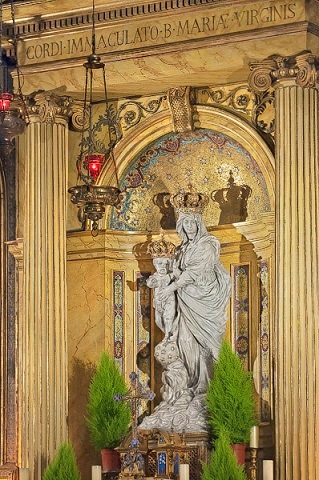La Basilica di Nostra Signora delle Vittorie di Parigi dans Apparizioni mariane e santuari Nostra-Signora-delle-Vittorie-Parigi