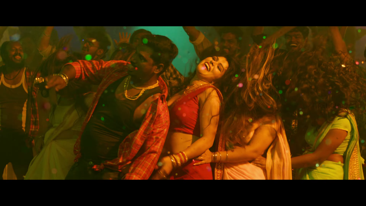 vlcsnap 2025 11 25 23h28m51s404