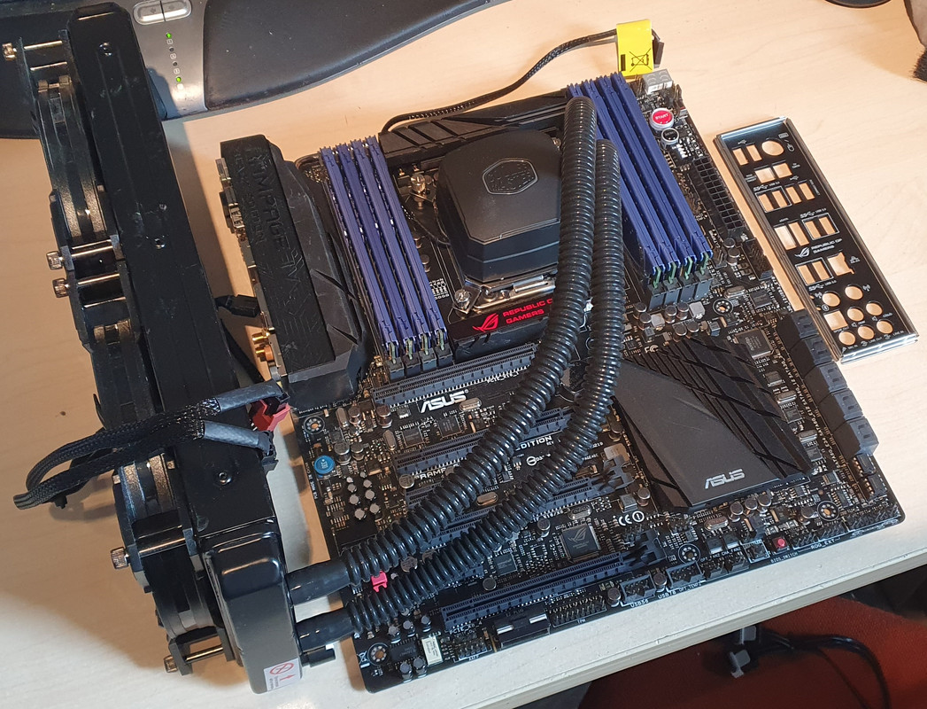 ASUS Rampage IV
