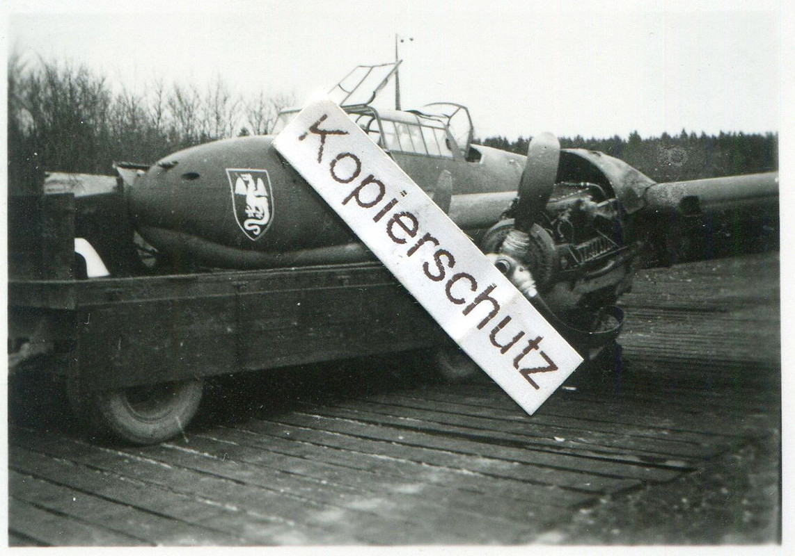 Gyancourt , Nachtjäger Staffelabzeichen NJG 3 , Me 110 von Kdr. 