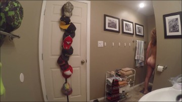 [Image: Voyeur47175111744.jpg]